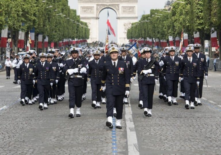 Les armées françaises seront sévèrement sous-capacitaires jusqu’en 2030, au moins…