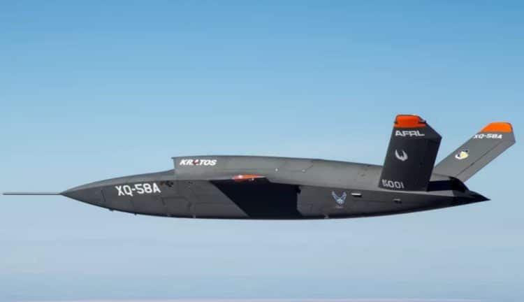 gama de drones de combate estadounidenses XQ-58A