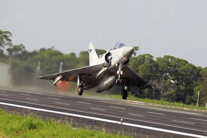 Übungen zur Straßenauflösung Taiwan Mirage 2000–5