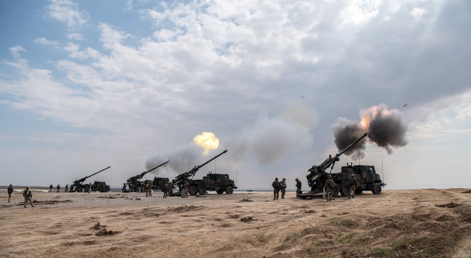 op chammal tirs caesar08031704 Defensie Nieuws | Artillerie | Indo-Pakistaans conflict