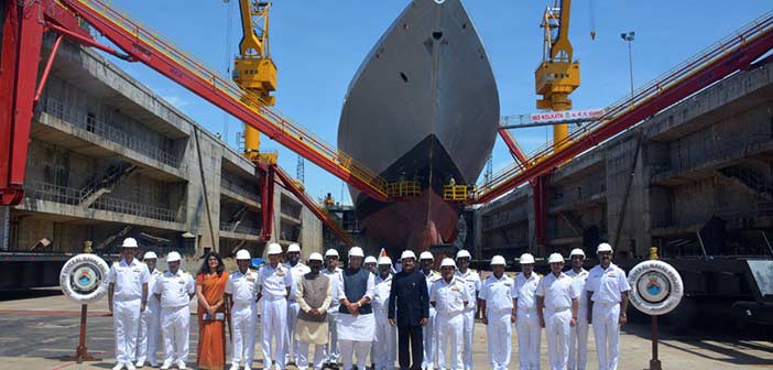 Vídeo fotográfico de noticias del INS Nilgiri de la Armada de la India