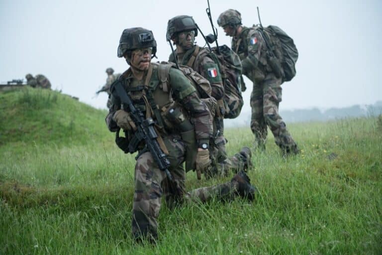 À quoi ressembleraient les armées françaises avec 3 % de PIB ?