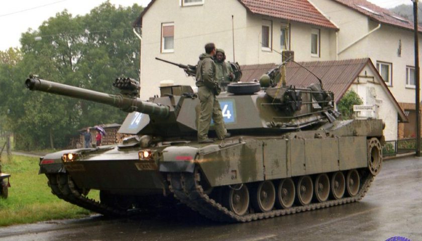 abrams njemački MBT borbeni tenkovi | Konstrukcija oklopnih vozila | Ugovori o odbrani i pozivi za podnošenje ponuda