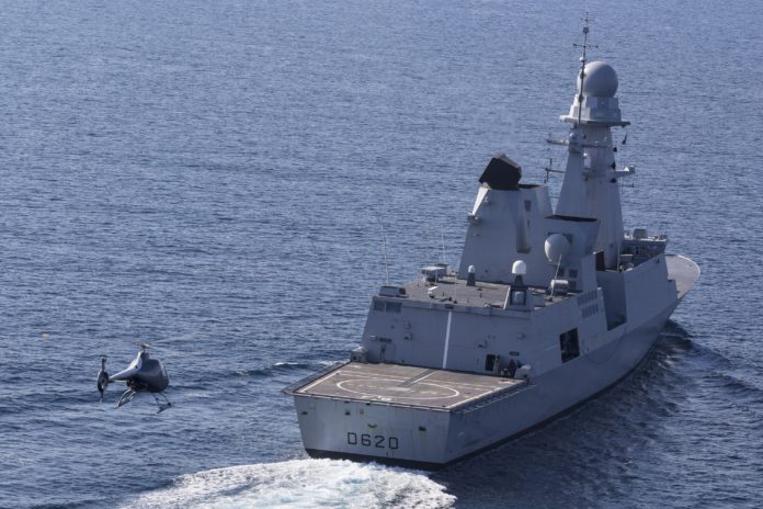 Cabri G2 appontage fregate Forbin Actualités Défense | Aviation de Patrouille Maritime | Budgets des armées et effort de Défense
