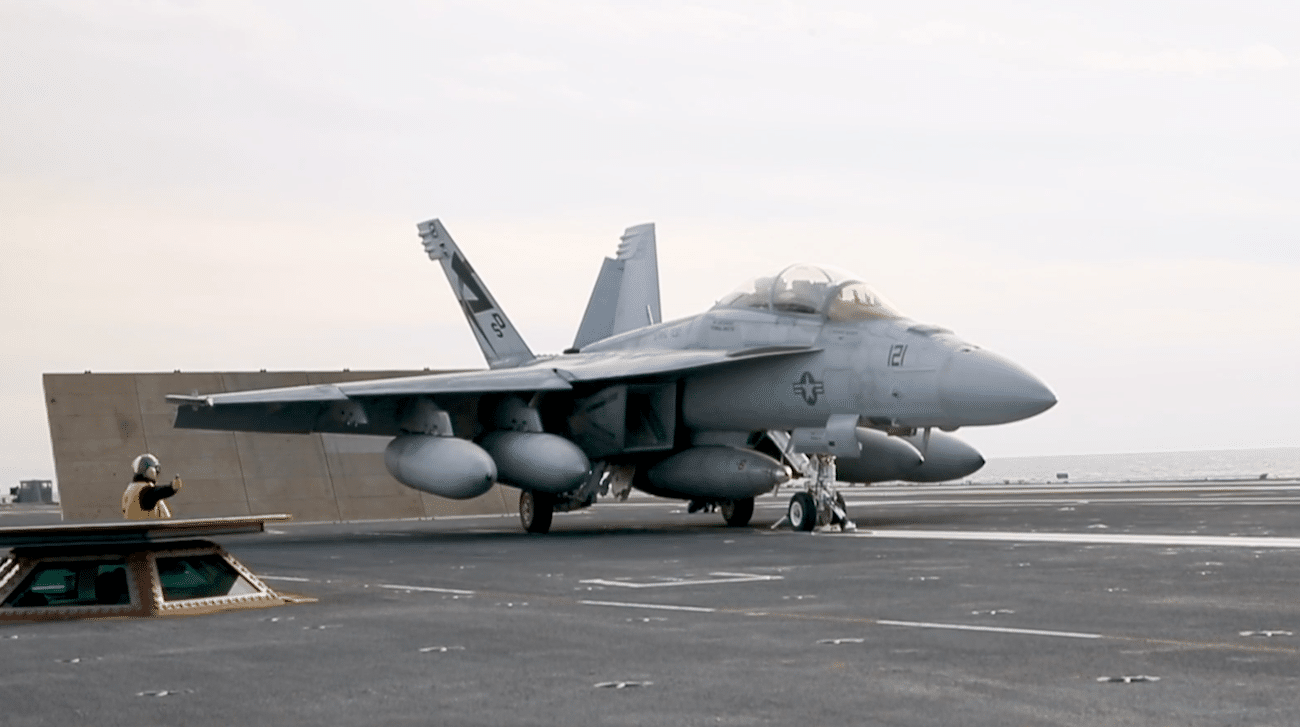 Super Hornet tanker USS Gearld Ford EMALS Contrats et Appels d'offre Défense | Actualités Défense | Aviation d'entrainement et d'attaque