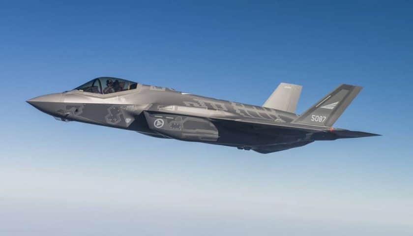 premier F35 Rpyal Norvegian Air Force Analyses Défense | Budgets des armées et effort de Défense | Communication institutionnelle défense