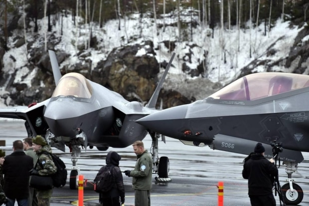 फिनिश एचएक्स प्रोग्राम मैनेजर ने परीक्षणों के दौरान ग्रिपेन और एफ -35 के खराब प्रदर्शन पर चर्चा की