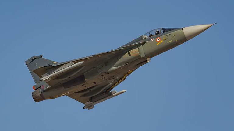 Le chasseur léger indien Tejas devrait enfin être pleinement opérationnel cette année