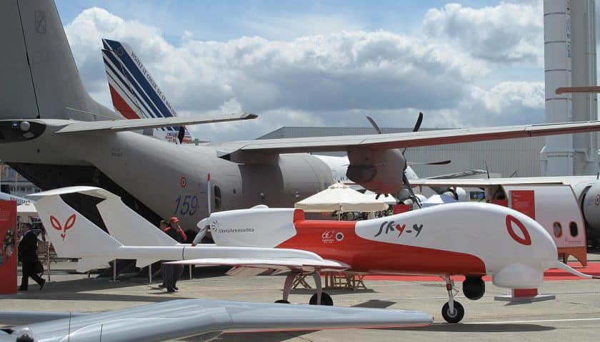 Leonardo Alenia Aeronautica Sky y Actualités Défense | Chars de combat MBT | Construction de véhicules blindés