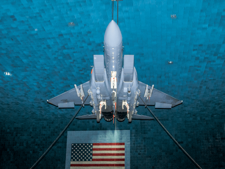 L’USAF débute les essais du système de guerre électronique EPAWSS sur ses chasseurs-bombardiers F-15E Strike Eagle