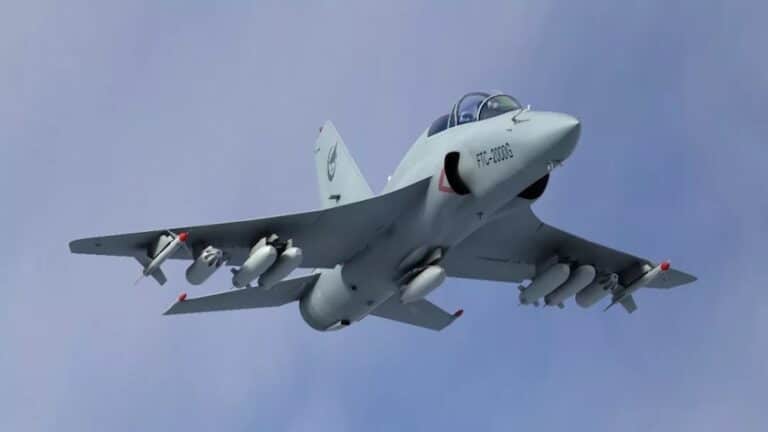 L’avion d’attaque FTC-2000G du chinois GAIC trouve un premier client en Asie du Sud-Est