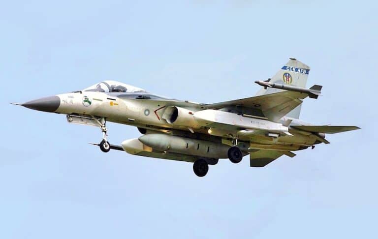 Sur fond de tensions croissantes avec Pékin, Taïwan veut augmenter ses dépenses de Défense de 13,9% en 2023