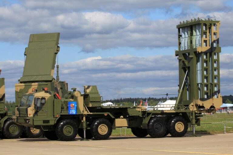 Le système anti-aérien russe S350 entre en service pour completer le S400