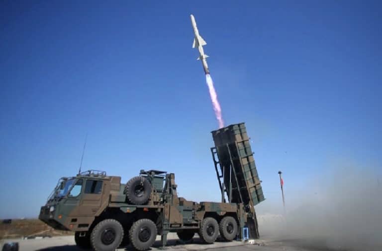 Le Japon déploie des batteries de missiles anti-navires et anti-aériens pour contrer les incursions chinoises entre Taïwan et Okinawa