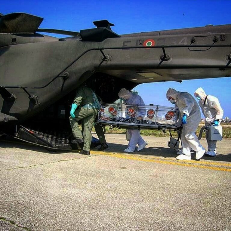 Les forces armées italiennes prêtent main forte dans la lutte contre le coronavirus