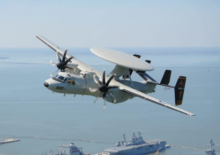 Les USA autorisent la vente d’avions-radars E-2D Hawkeye pour la marine française