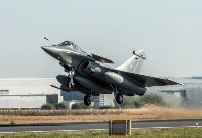 En ramenant à 57 appareils le programme MMRCA 2, l’Inde accroit les chances du Rafale de s’imposer