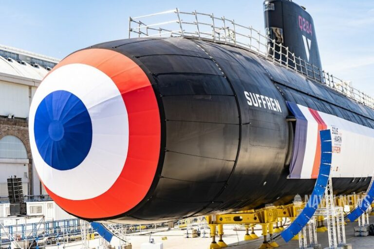Le sous-marin nucléaire Suffren poursuit ses essais en Méditerranée dans un contexte tendu pour la force sous-marine française