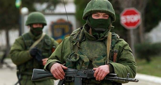 little green men crimea Actualités Défense | Chaine logistique militaire | Constructions Navales militaires