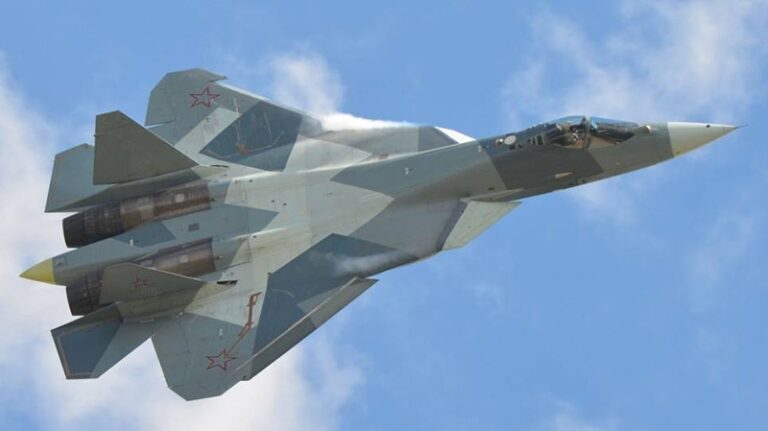 Su-57 et T-14 Armata sont disponibles à l’exportation, mais l’Armée russe est prioritaire