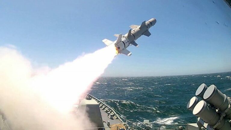 Le successeur du missile anti-navire Harpoon sera hypersonique