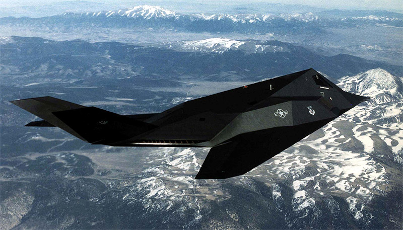 Superioridad tecnológica occidental F-117