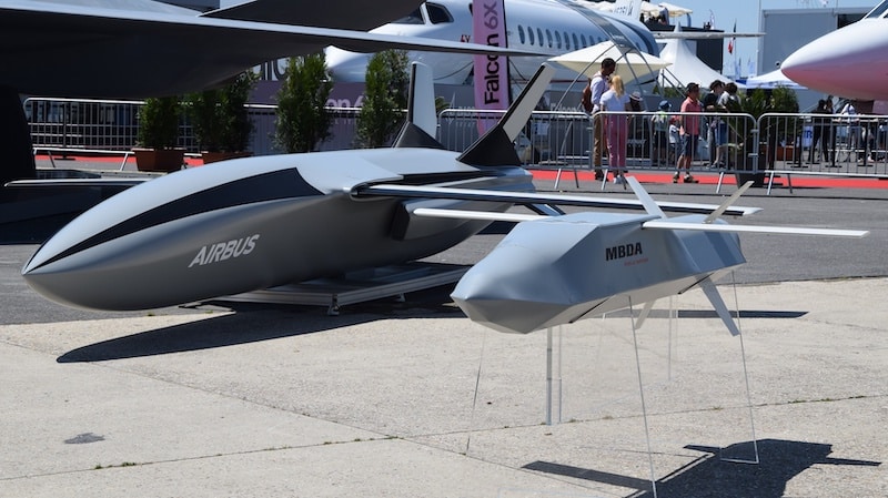 FCAS_remote_carriers_mock-up_at_Paris_Air_Show_2019.jpg