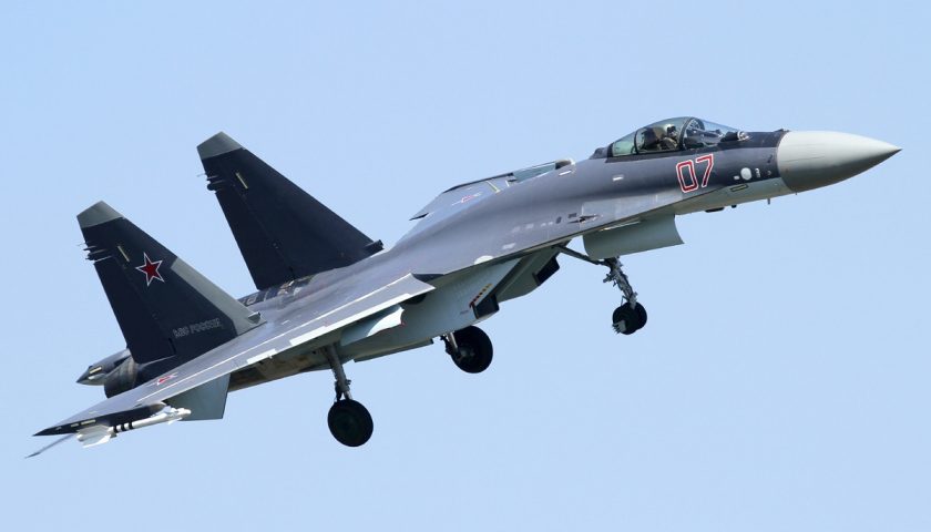 Su35 07rouge Defensie Nieuws | Straaljagers | Bouw van militaire vliegtuigen