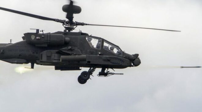 Elicopterele de atac AH-64 Apache provin din programul super BIG 5 al Armatei SUA la începutul anilor 70.