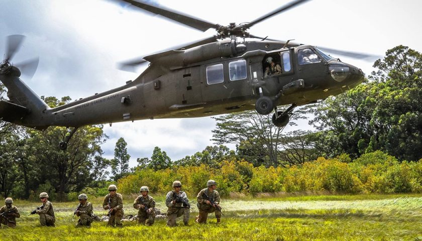 Pacific Theatre Best Warrior Competition 2017 Army photo Defense News | Bugetele forțelor armate și eforturile de apărare | Desfăşurarea forţelor - Reasigurare