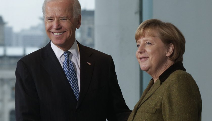 biden Merkel Chars légers et blindés de reconnaissance | Conflit dans le Donbass | Construction de véhicules blindés