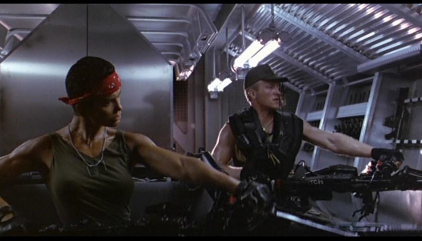 Sailors in Aliens의 M56 운반용 팔: 반환은 현재 기술로 접근할 수 있는 외골격입니다.
