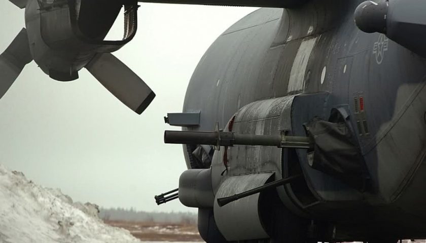 AC 130E Spectre Actualités Défense | Armes Laser et énergie dirigée | Aviation d'entrainement et d'attaque