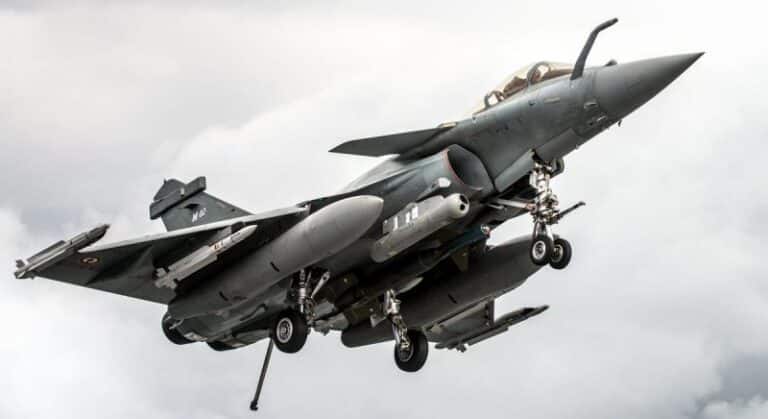 Les Rafale M les plus anciens de la Marine nationale bientôt remplacés grâce à l’Inde ?