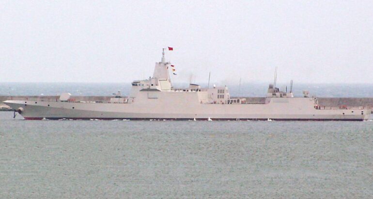 Type 055 Anshan Assaut amphibie | Constructions Navales militaires | Flash Défense
