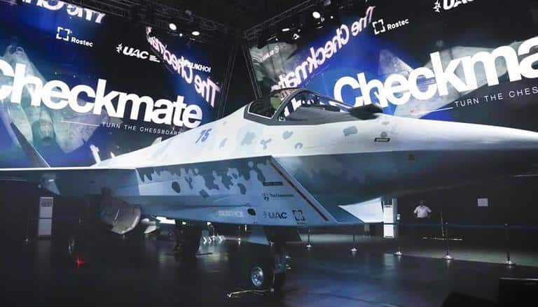 Rostecs Su-2021 Checkmate, der blev præsenteret ved hærudstillingen i Moskva i 75 for første gang, var en dristig indsats fra den russiske luftfartsindustri om at genvinde sin plads på det højtydende enmotorede jagerfly.