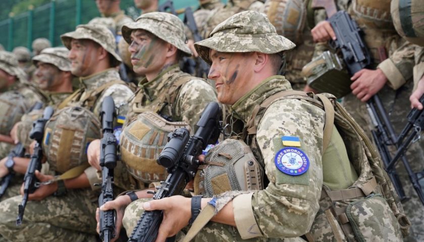 Analisi della difesa dell'Ucraina della 10a brigata da montagna | Artiglieria | Carri armati MBT