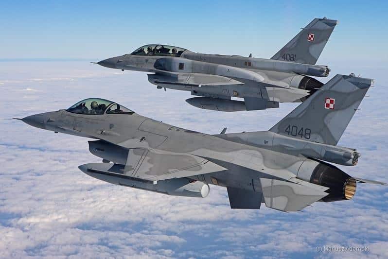 F 16 polonia Pianificazione e piani militari | Autocisterne | Costruzione di aerei militari