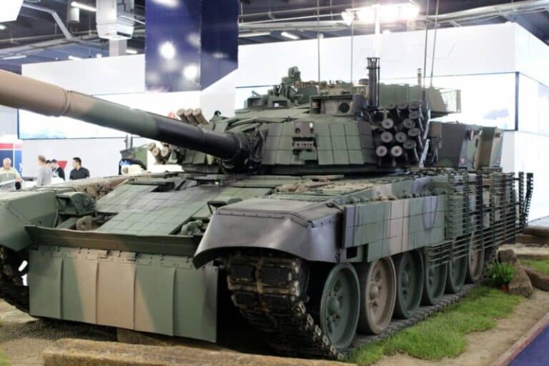 जर्मनी, पोलैंड, स्लोवाकिया: यूक्रेन में जल्द ही यूरोपीय टैंक?