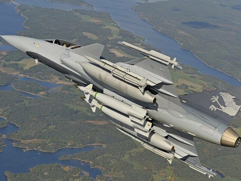 Gripen E запускает первую ракету Германия | Оборонный анализ | Истребитель