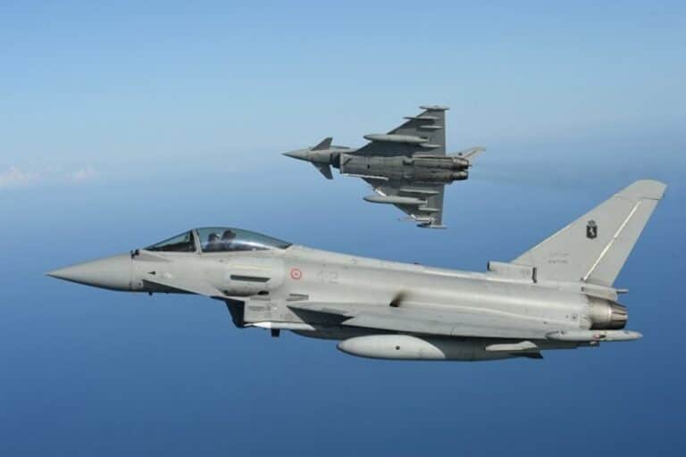Typhoon, FREMM, M-346 : l’Italie serait proche de signer un super-contrat de 12 Md€ en Egypte