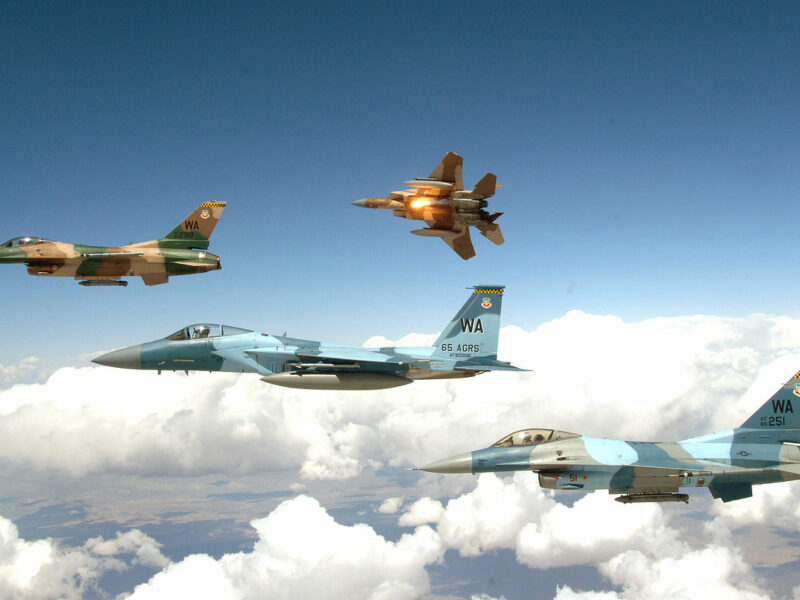 Nellis Flight 5 June 2008 Aggressor F 15s and F 16s Planification et plans militaires | Alliances militaires | Artillerie