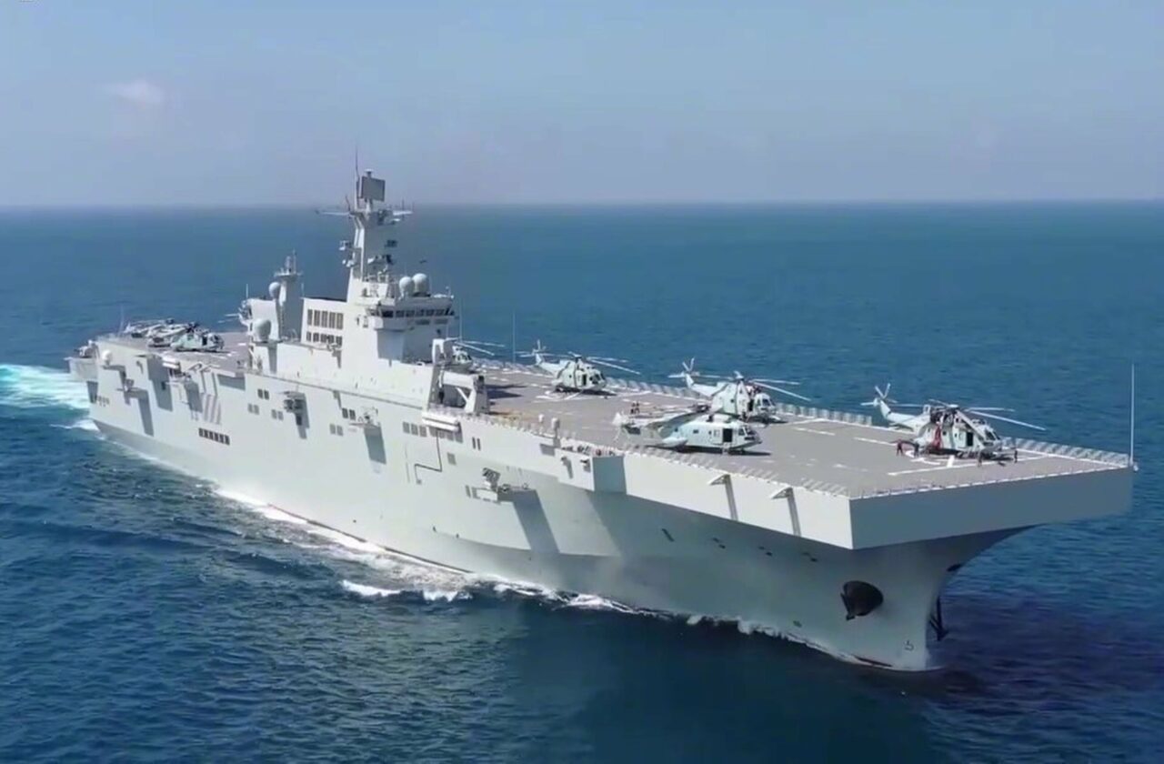 LHD Type 075 chinois