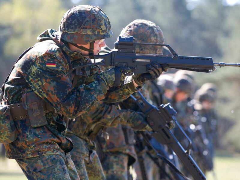 Bundeswehr G36 Deutscher Verteidigungshaushalt GETTY Militärplanung und Pläne | Deutschland | Armeebudgets und Verteidigungsbemühungen