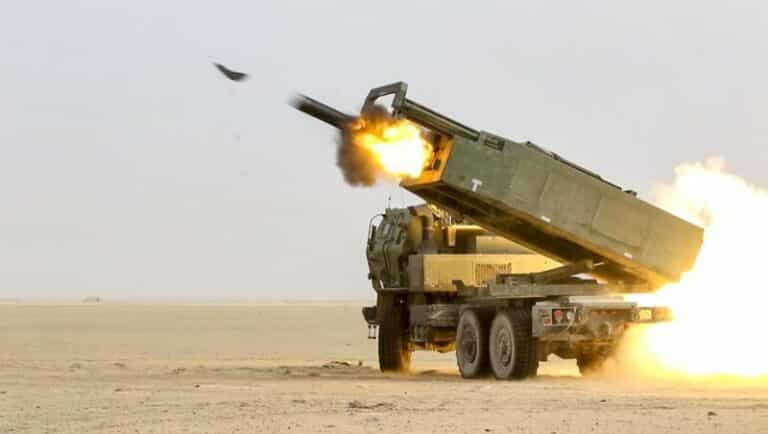 Avec la commande de 486 lanceurs HIMARS supplémentaires, la Pologne aura 60 fois plus de lance-roquettes que la France en 2030.