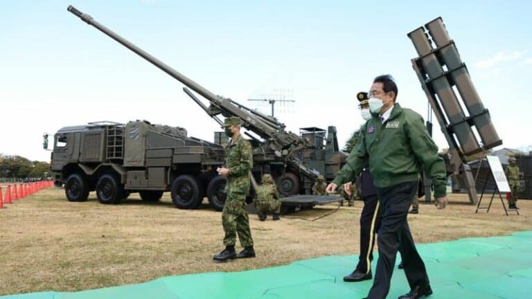 Le parlement japonais valide la nouvelle Stratégie Nationale de Sécurité visant un effort de 2% du PIB en 2027