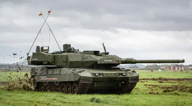 bei kmw leopard 2a7 mit Trophäen-APs beim NATO-Tag 2022 4608 x v0 9cxnnjwz5afa1.jpg Internationale technologische Zusammenarbeit Verteidigung | Deutschland | Verteidigungsanalyse