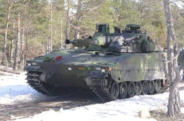 L’Ukraine assemble-t-elle une brigade de rupture pour son offensive à venir ?