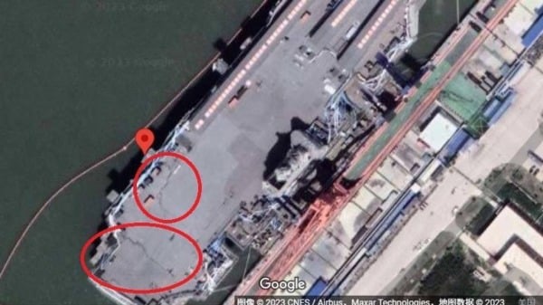 les fissures du porte-avions Fujian n'en étaient pas