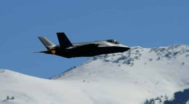 f35 snow scaled 1 e1688051580896 Aviation de chasse | Brésil | Budgets des armées et effort de Défense